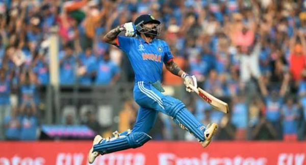 男子ODI WC: Kohli超过了Tendulkar，创造了50世纪的纪录